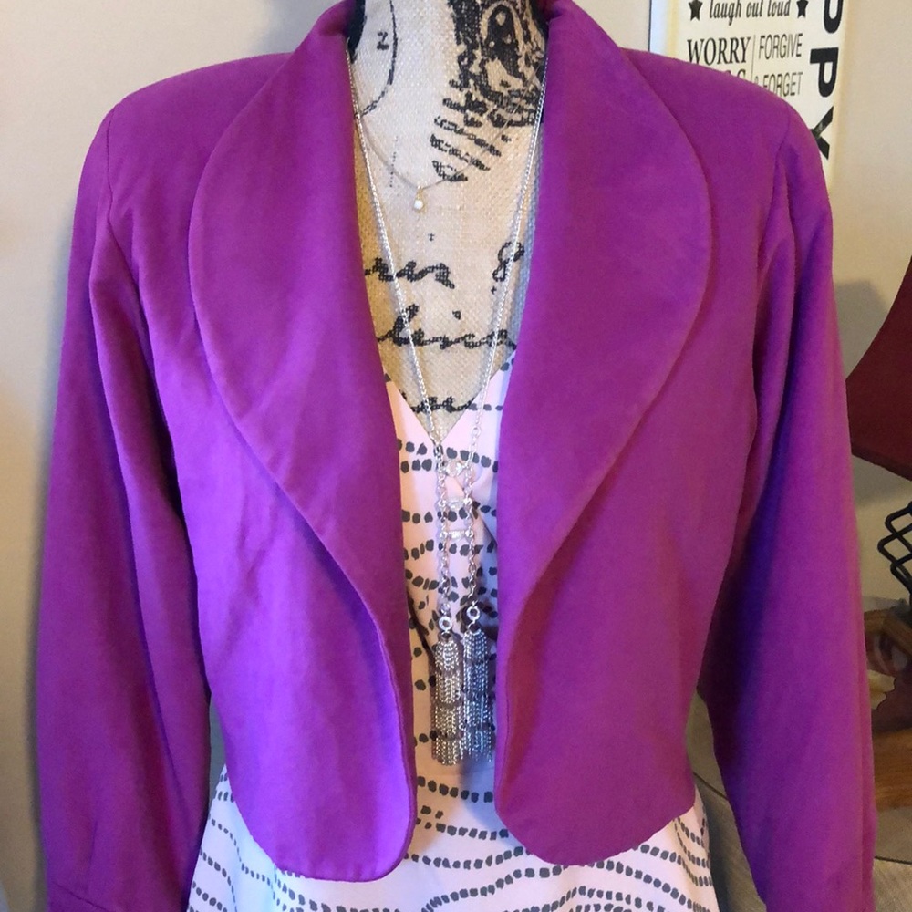 Jacket - Picture 3 of 6